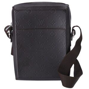 Louis Vuitton Bobby Messenger LV Monogram Embossed Glace Cafe M46520